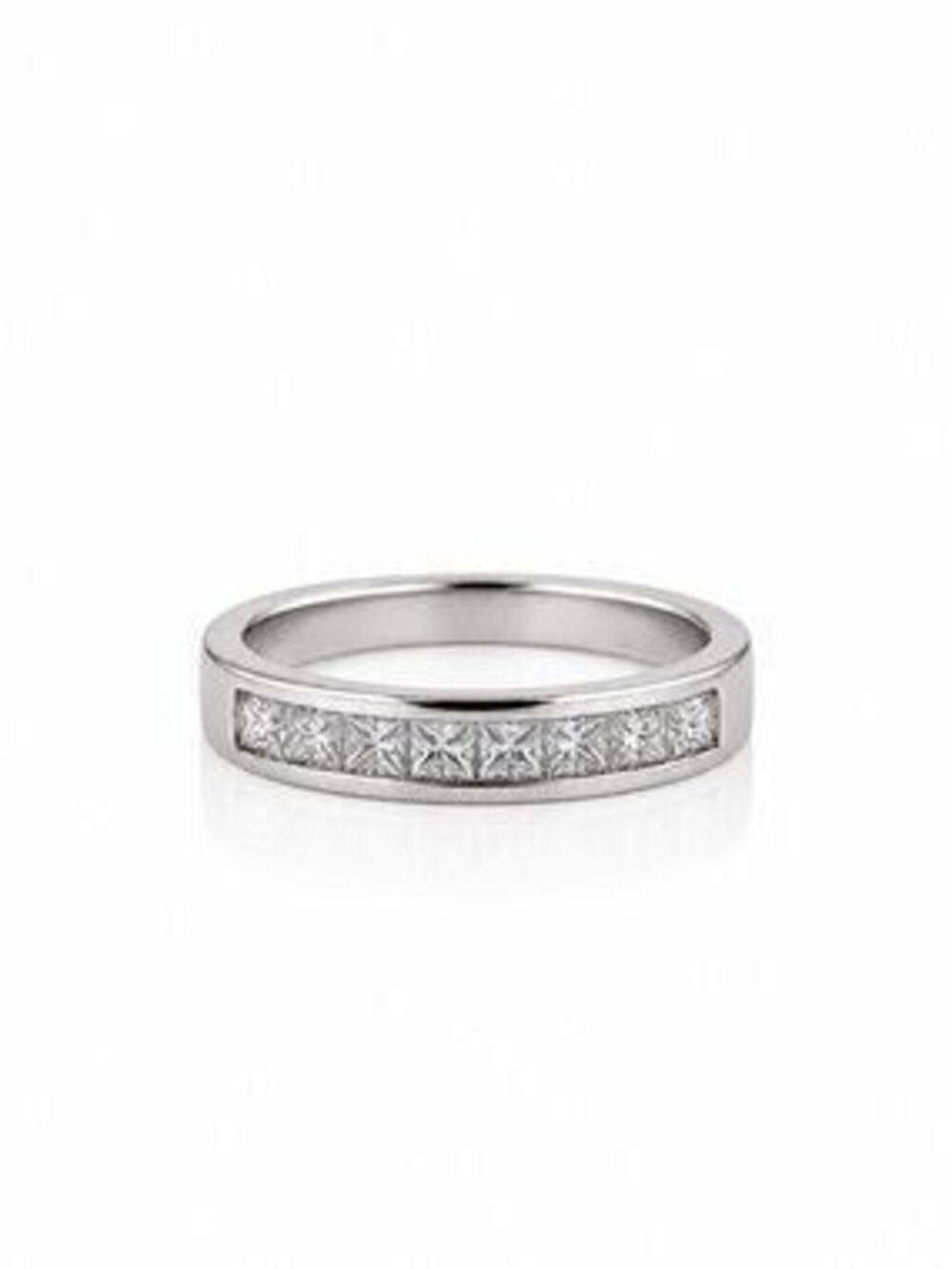 Elegant Casual Ring with Crystals